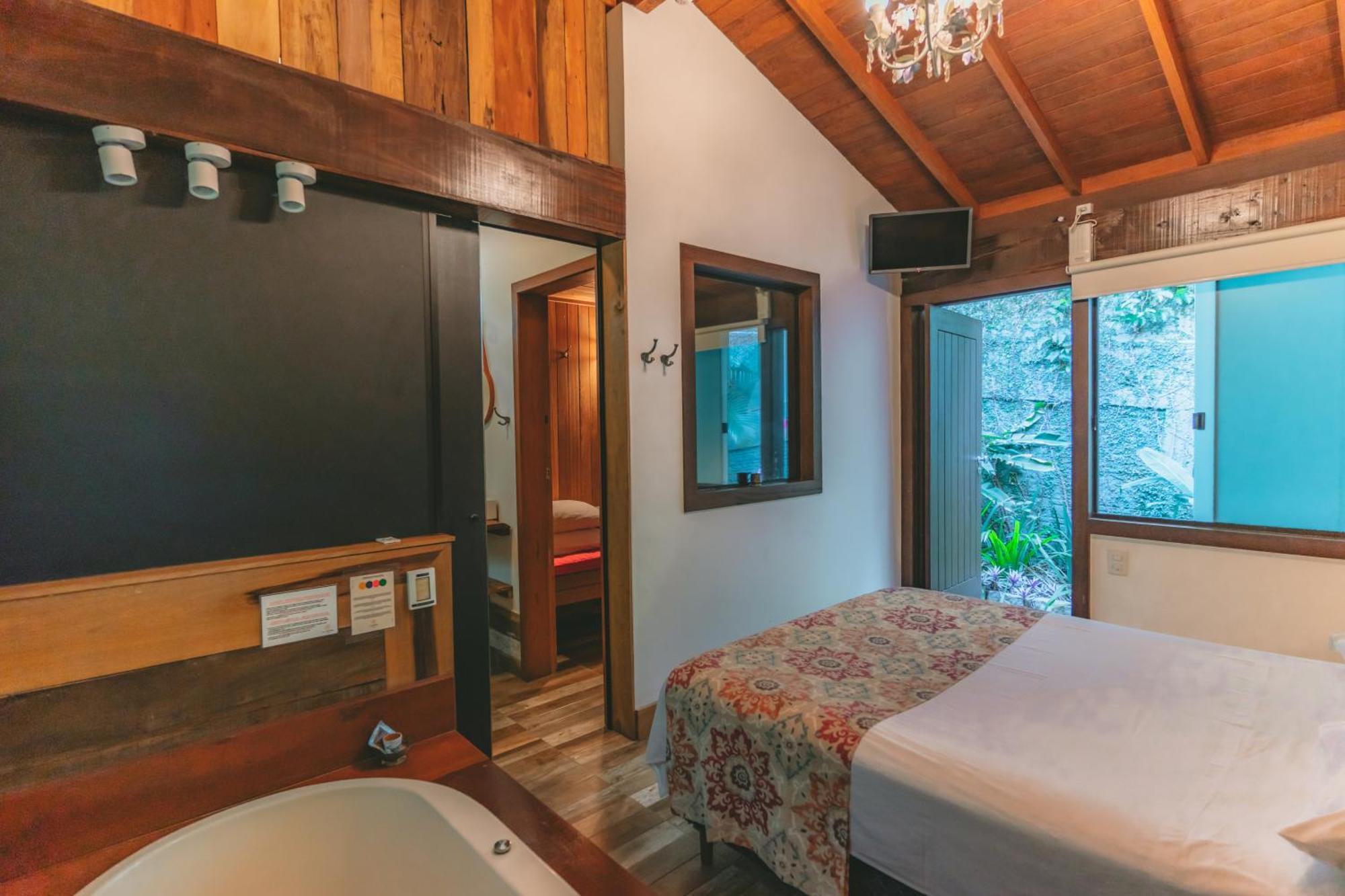 Pousada Vila Tamarindo Eco Lodge フロリアノポリス エクステリア 写真